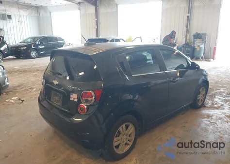 2015 Chevrolet Sonic Lt Auto z USA, uszkodzony, nr VIN 1G1JC6SH1F4132955